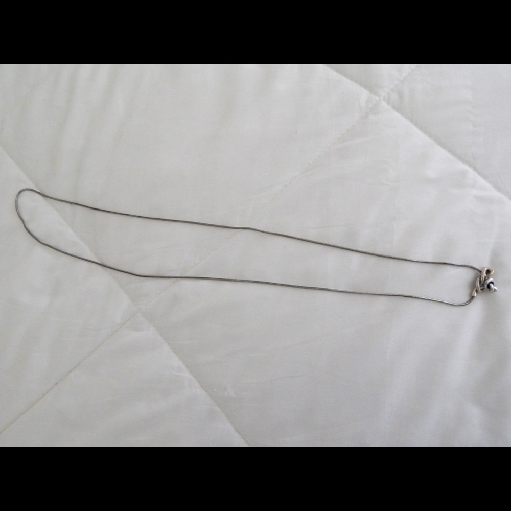 Knot Necklace